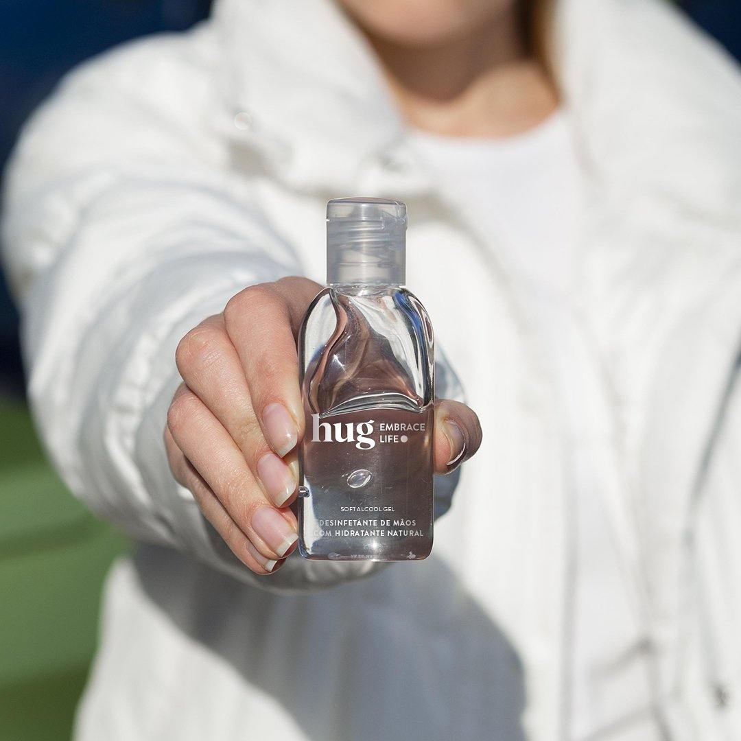 Álcool Gel com Hidratante Natural 50ml - HUG - Embrace Life ●